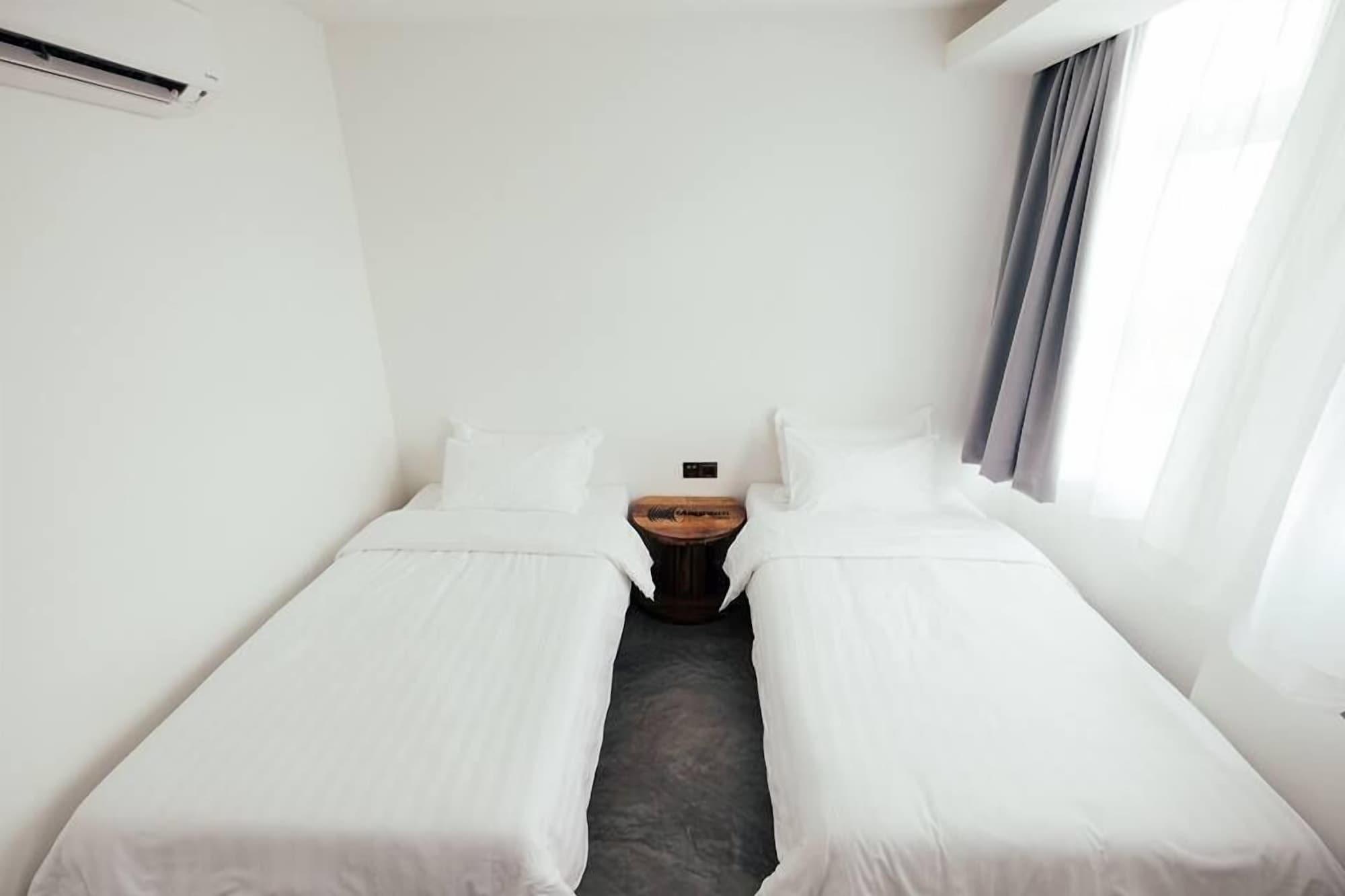 White Loft 2*