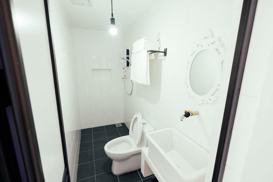 White Loft 2* Malacca