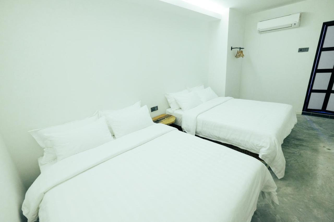 White Loft Hotel 2*